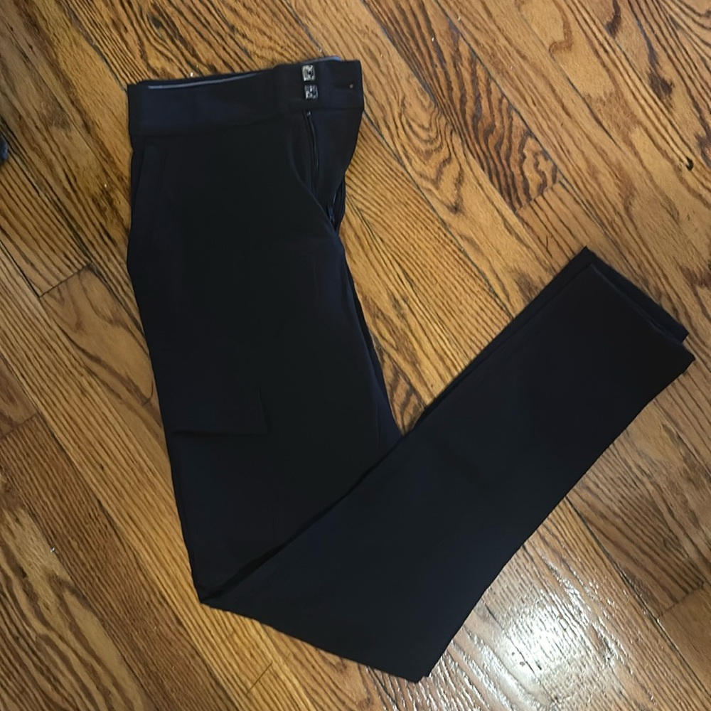 Athlete stretch skinny black pants